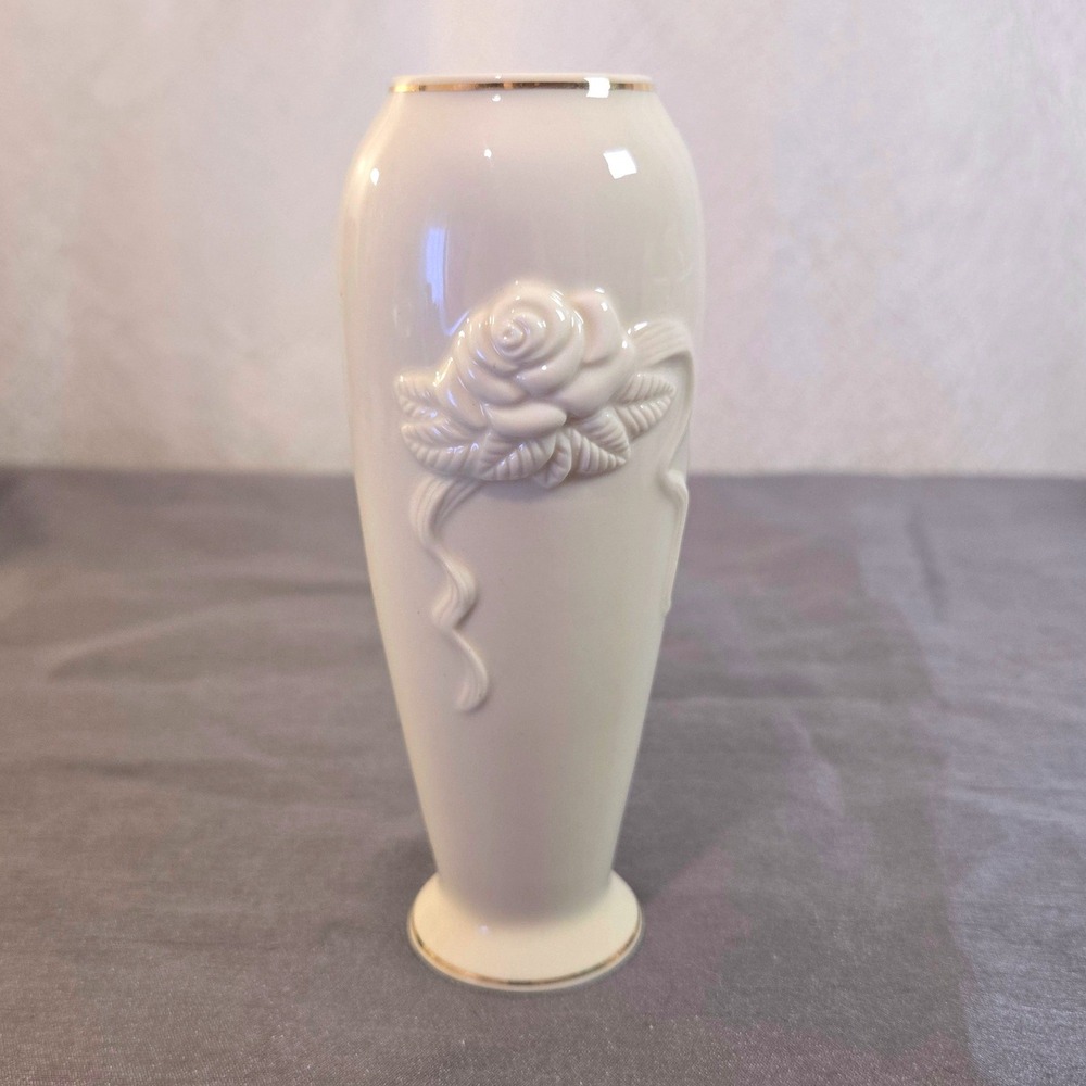 Lenox‎ Cream Rose Bud Vase Gold Trim Handcrafted China Decorative Accent